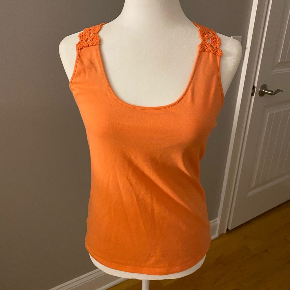 Victoria Secret Halter/Racerback Top. Size M